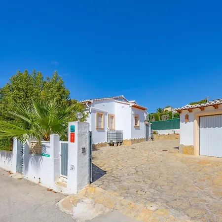 Mona - Plusholidays * Casas de Torrat