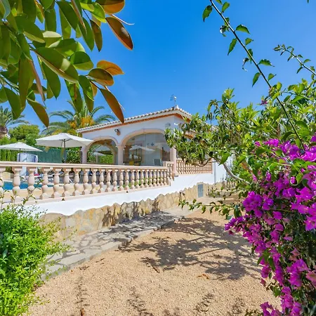 Mona - Plusholidays * Casas de Torrat