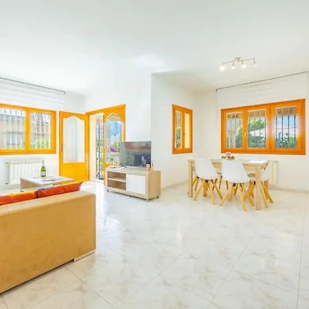 Villa Mona - Plusholidays Casas de Torrat